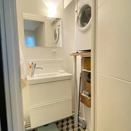 Au Coeur De La Butte Aux Cailles Apartmán